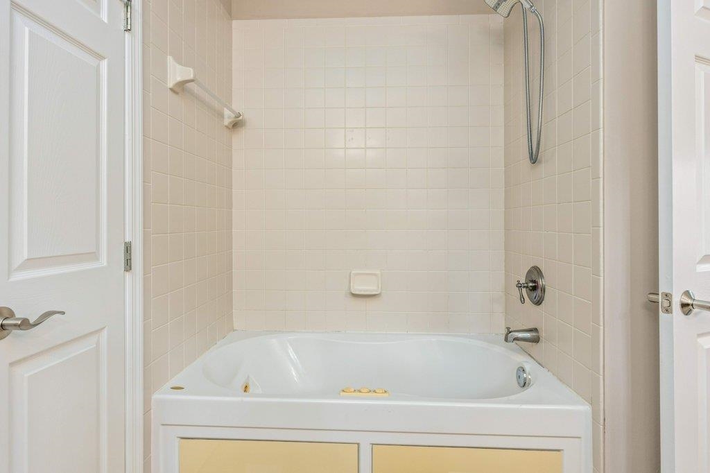 1325 Stone Road, Unit 104 Tallahassee, FL 32303 - Photo 26 of 36 Gallery Image 26