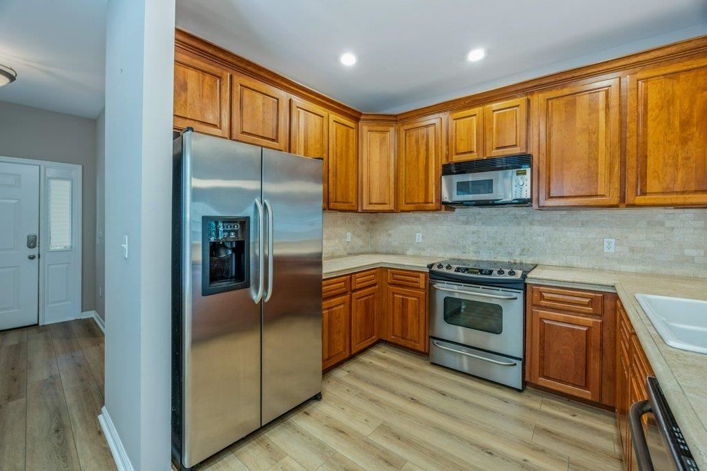1325 Stone Road, Unit 104 Tallahassee, FL 32303 - Photo 33 of 36 Gallery Image 33
