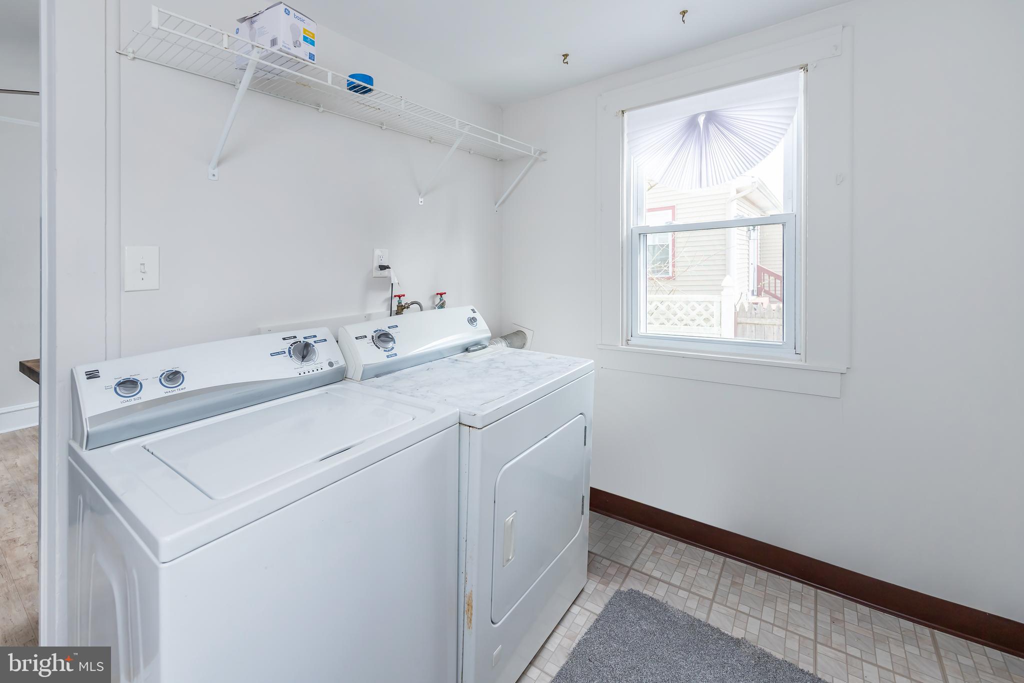 21 Grandview Avenue Pitman, NJ 08071 - Photo 8 of 16 Laundry/Mud Room