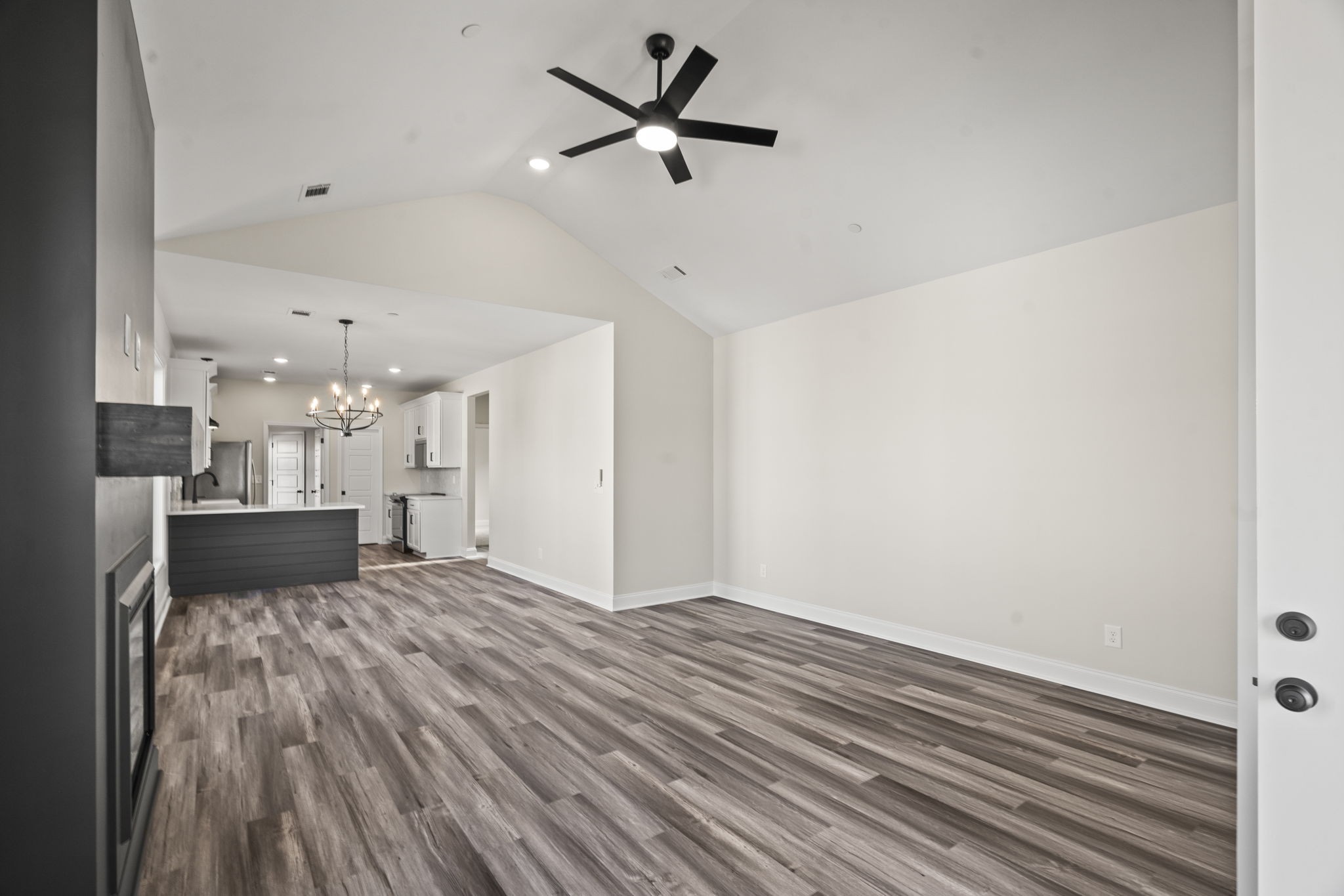 586 Centre Street Pleasant View, TN 37146 - Photo 5 of 30 Gallery Image 5