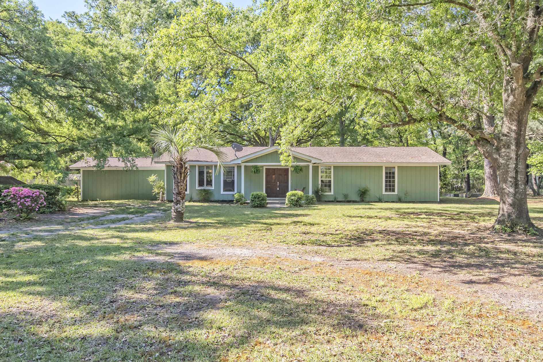 5813 Old Jacksonboro Road Ravenel, SC 29470 - Photo 1 of 46 DSC_4745
