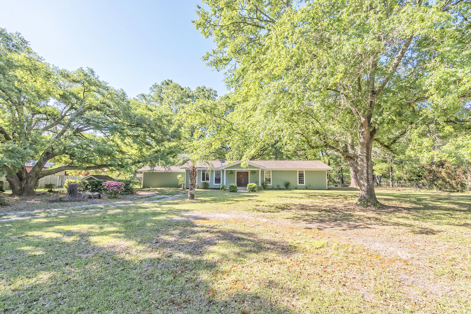 5813 Old Jacksonboro Road Ravenel, SC 29470 - Photo 2 of 46 DSC_4744