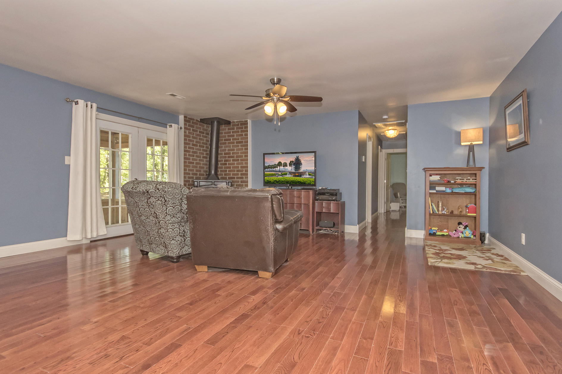 5813 Old Jacksonboro Road Ravenel, SC 29470 - Photo 13 of 46 DSC_4776