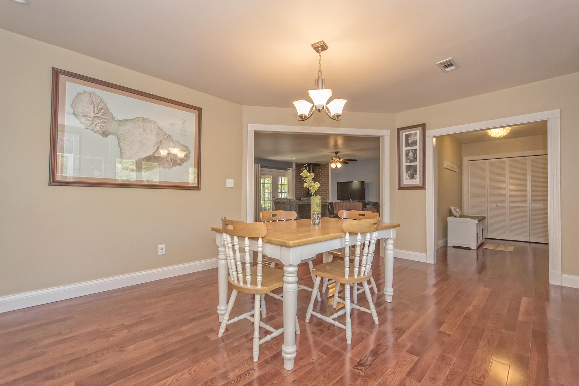 5813 Old Jacksonboro Road Ravenel, SC 29470 - Photo 6 of 46 DSC_4773
