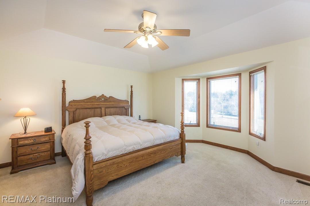 11072 Hibner Road Hartland, MI 48353 - Photo 14 of 52 AB6A9034.jpg