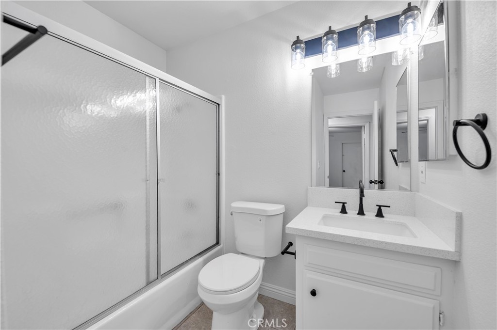 28320 Oregon Place Menifee, CA 92587 - Photo 17 of 40