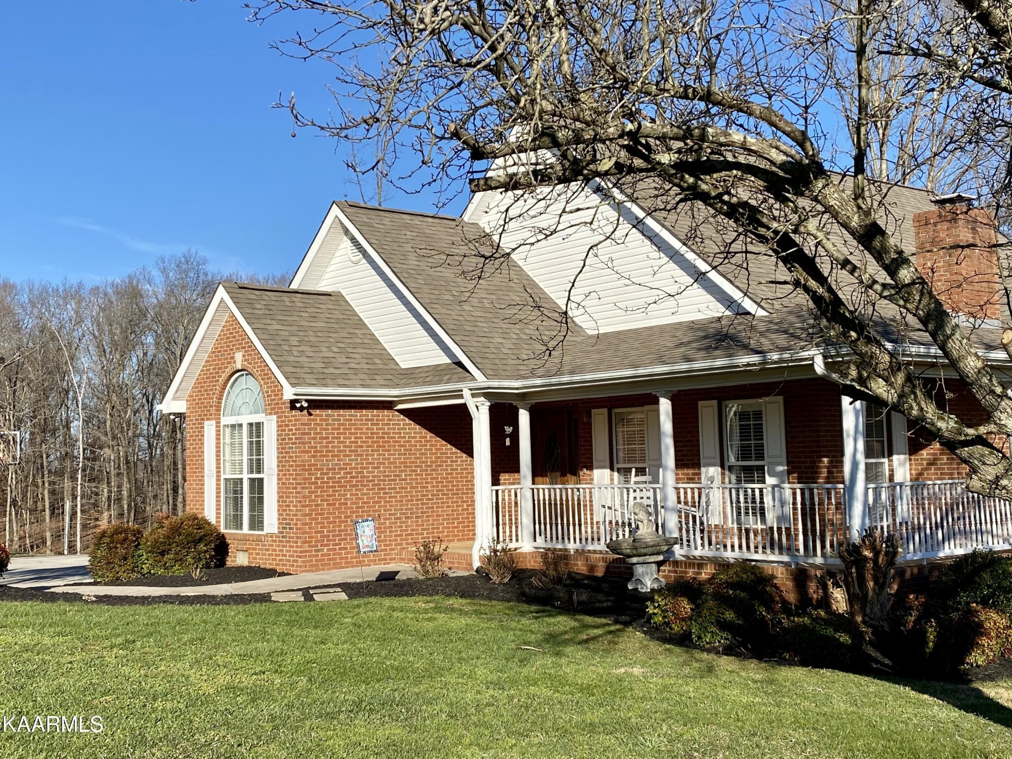 404 Mountain View Road Madisonville, TN 37354 - Photo 4 of 47 Gallery Image 4