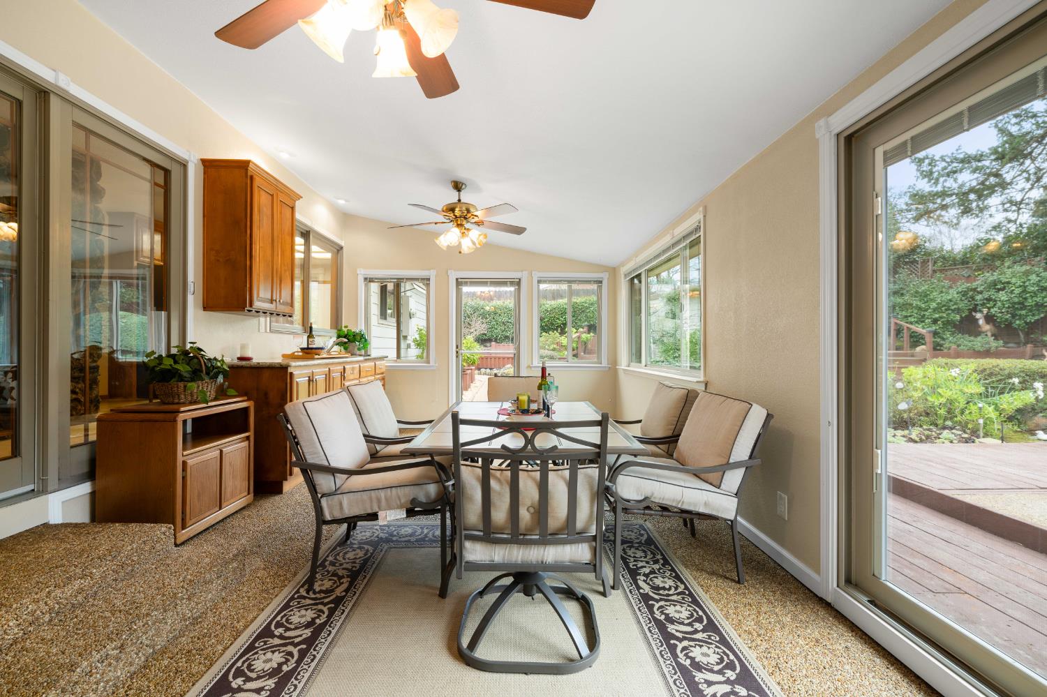 6606 Rexford Way Carmichael, CA 95608 - Photo 24 of 45