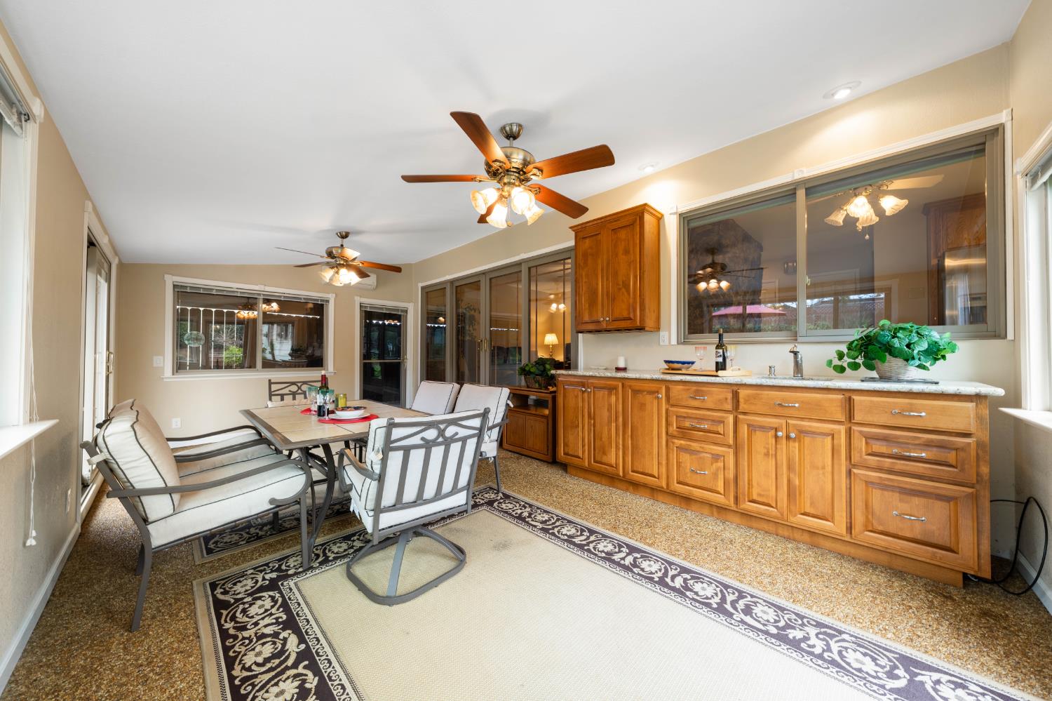 6606 Rexford Way Carmichael, CA 95608 - Photo 25 of 45