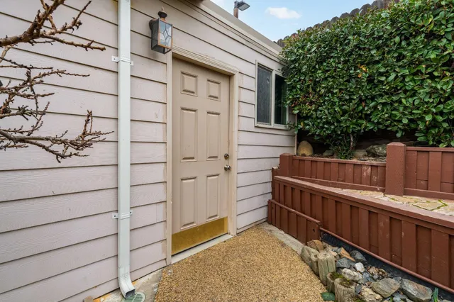 $499,900 | 6606 Rexford Way, Carmichael, CA 95608