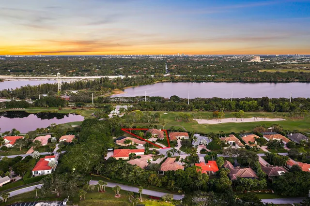 $1,825,000 | 8010 Fairway Lane, West Palm Beach, FL 33412