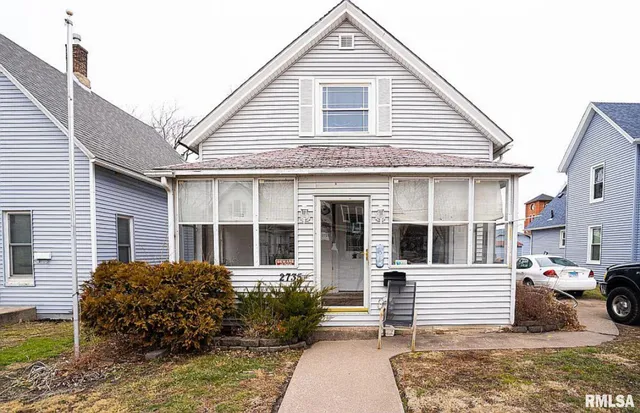 $110,000 | 2735-5 5 1/2 Avenue, Rock Island, IL 61201