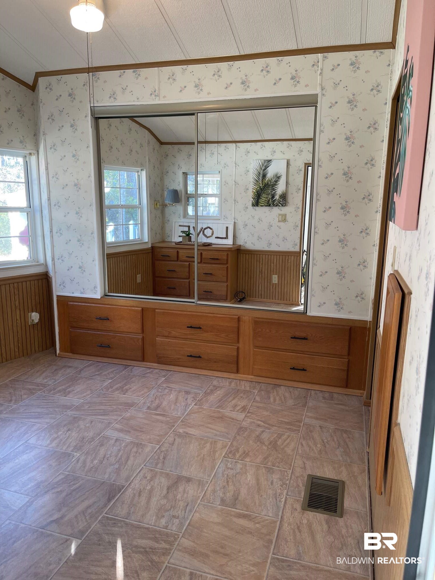 186 Defuniak Loop Lillian, AL 36549 - Photo 11 of 20 Mirrored, double closet. Built-in dresser.