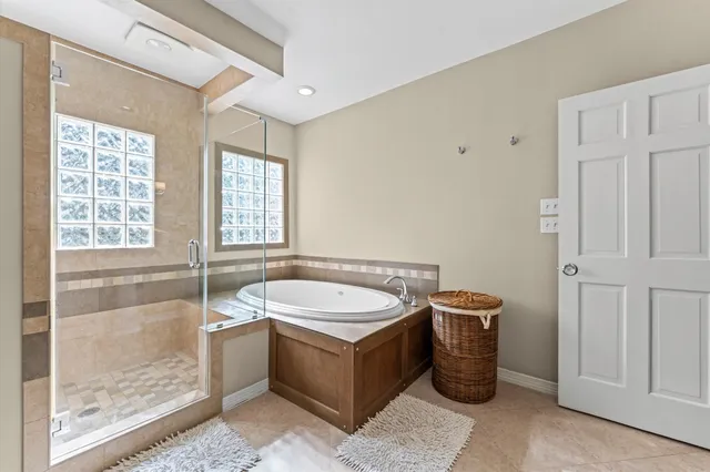 $635,000 | 717 Sue Barnett Drive, Houston, TX 77018