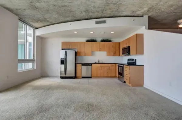 $2,500 | 300 South Australian Avenue, Unit 1202, West Palm Beach, FL 33401