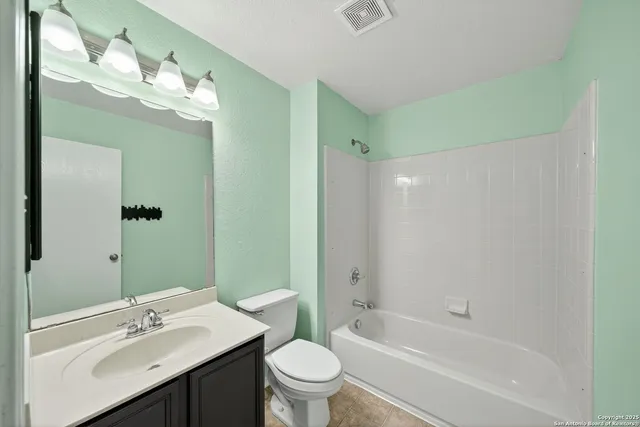 $1,695 | 7719 Mesquite Farm, San Antonio, TX 78239