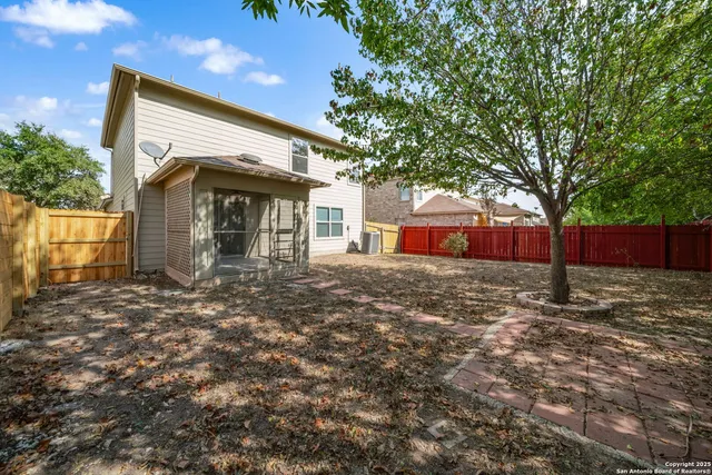 $1,695 | 7719 Mesquite Farm, San Antonio, TX 78239