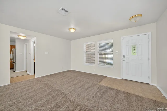 $1,695 | 7719 Mesquite Farm, San Antonio, TX 78239