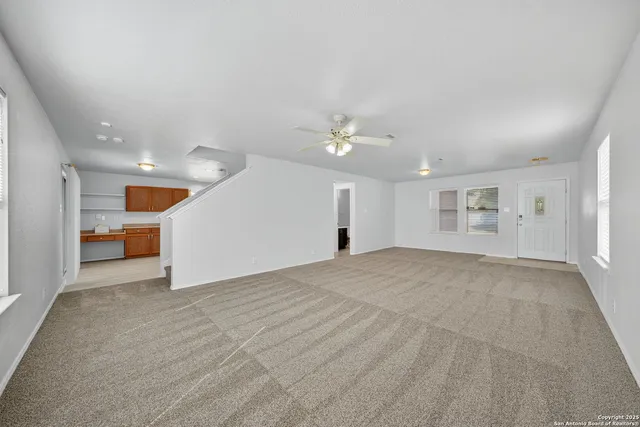 $1,695 | 7719 Mesquite Farm, San Antonio, TX 78239