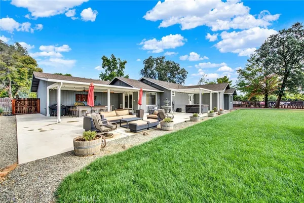 $669,000 | 25050 Massachussetts Avenue, Corning, CA 96021