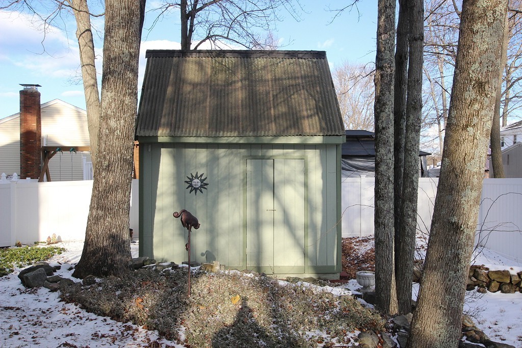 8 Robin Road Milford, MA 01757 - Photo 16 of 17 Gallery Image 16