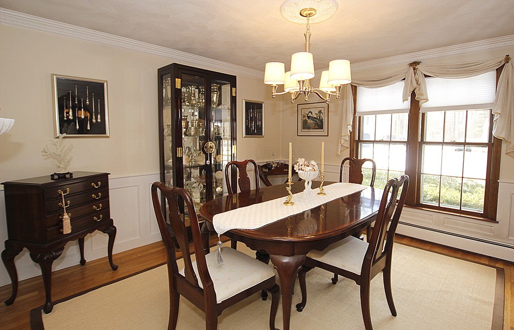 8 Robin Road Milford, MA 01757 - Photo 7 of 17 Gallery Image 7