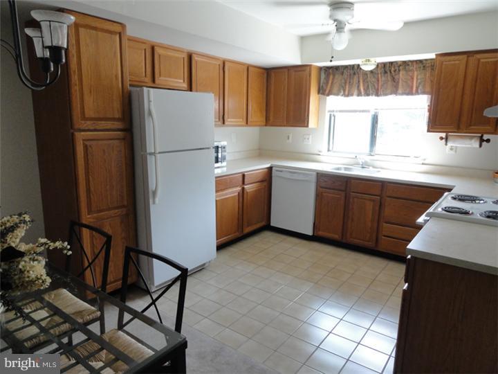2820 Eagle Road West Chester, PA 19382 - Photo 6 of 25 Kitchen