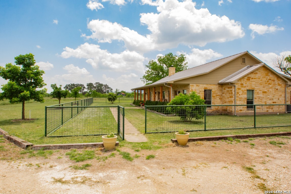 2657 West Sabinal Road Utopia, TX 78884 - Photo 2 of 35