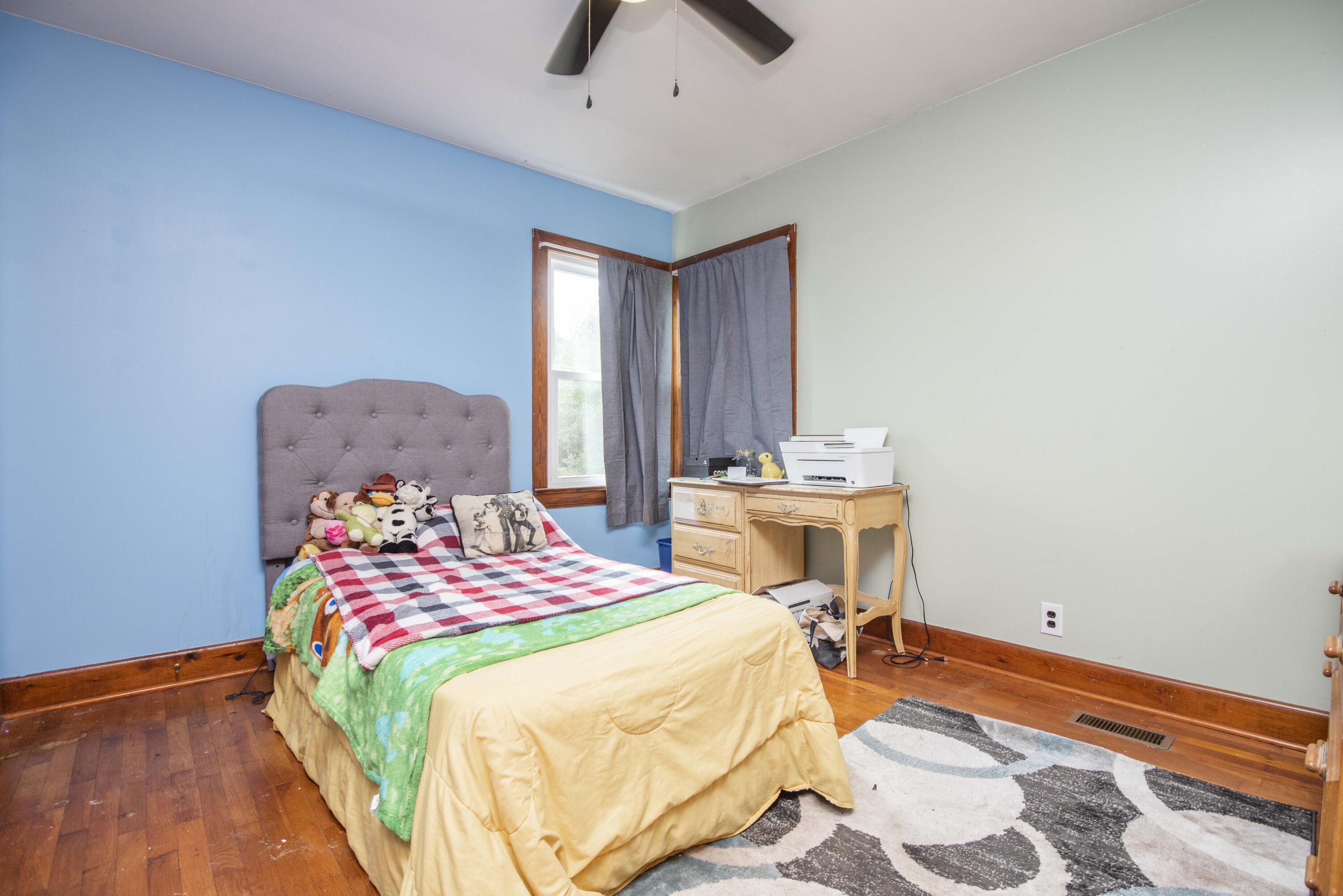 423 Eagleton Road Maryville, TN 37804 - Photo 16 of 25 third bed 3_1