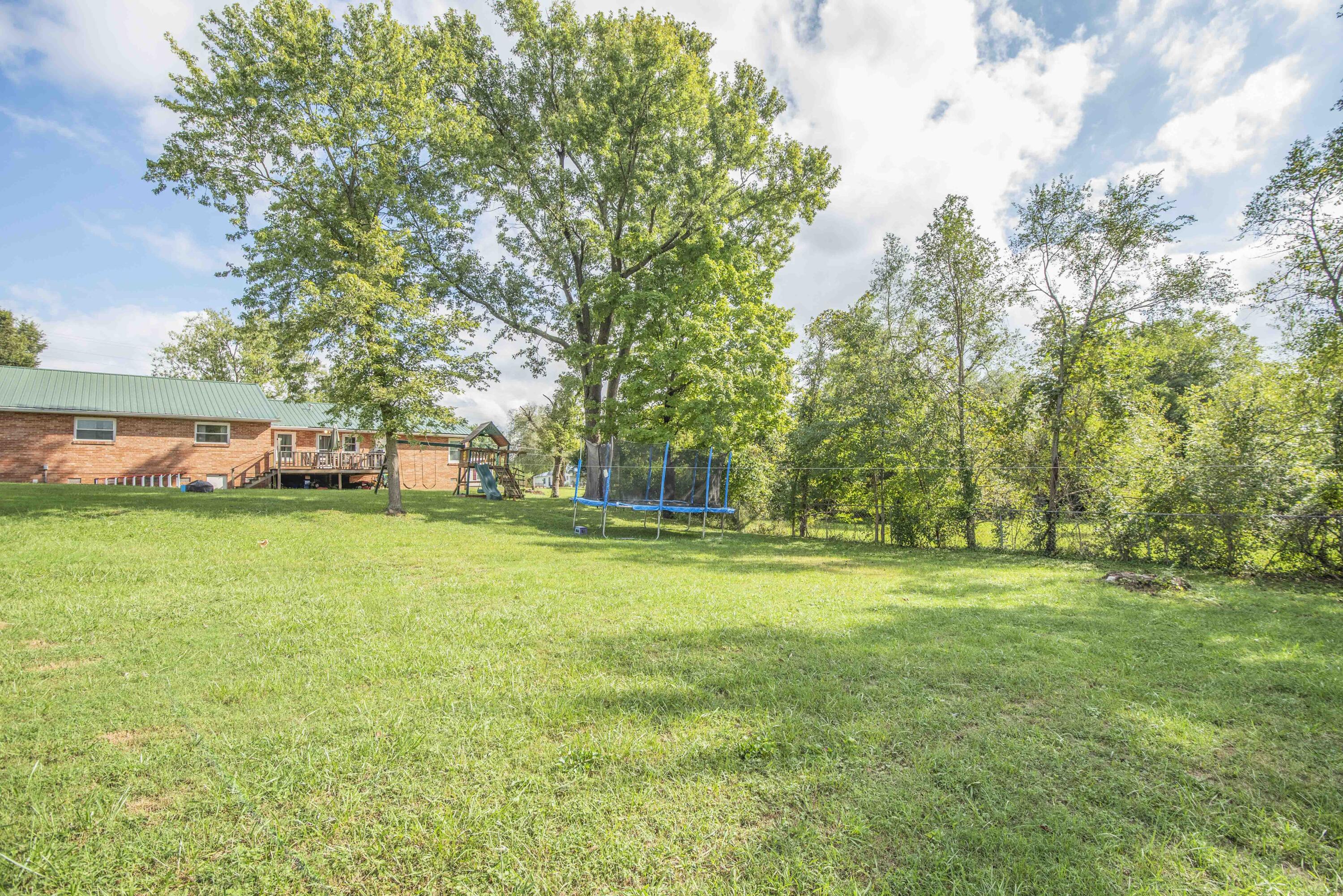 423 Eagleton Road Maryville, TN 37804 - Photo 24 of 25 yard 6_1