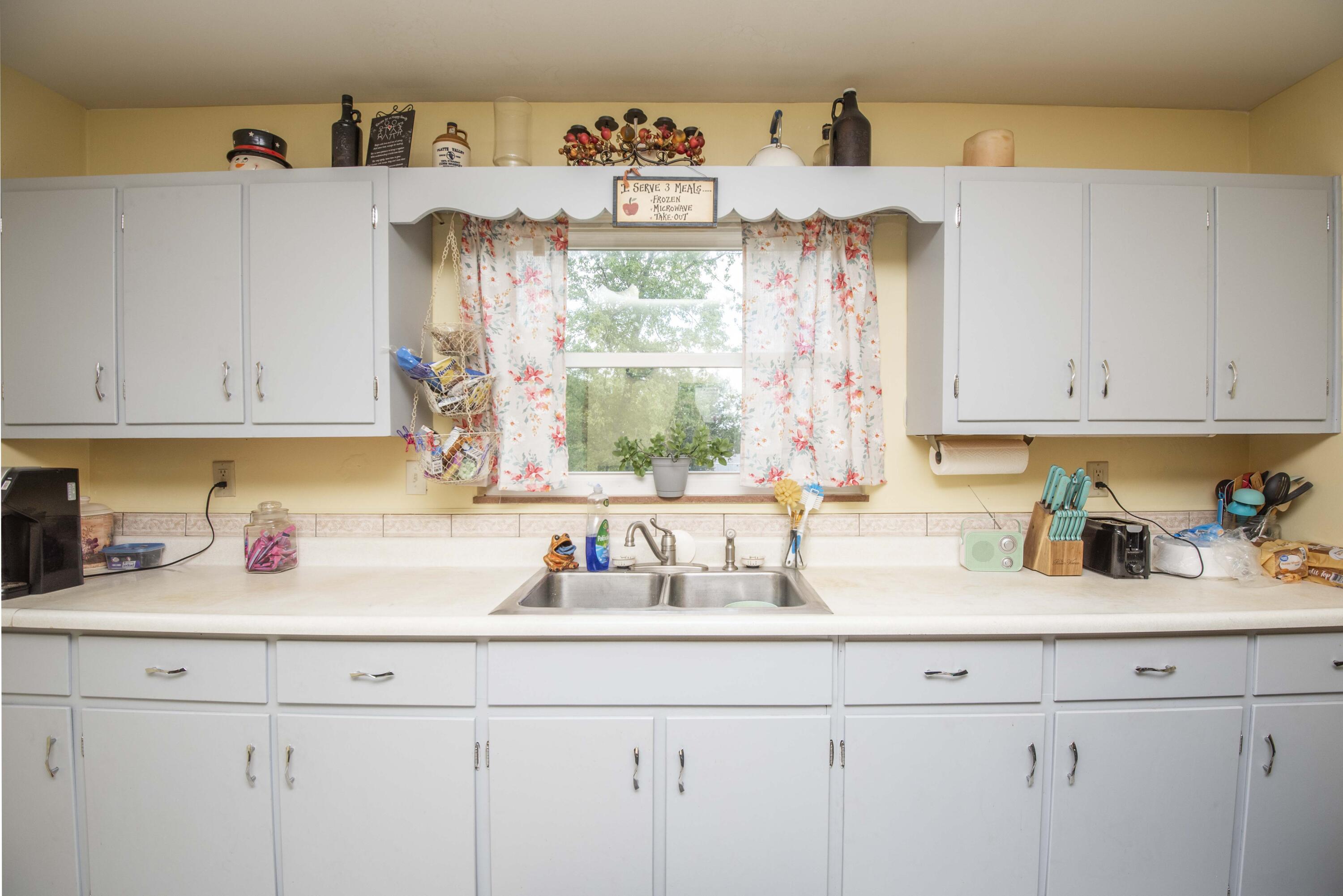 423 Eagleton Road Maryville, TN 37804 - Photo 6 of 25 kitchen 1_1