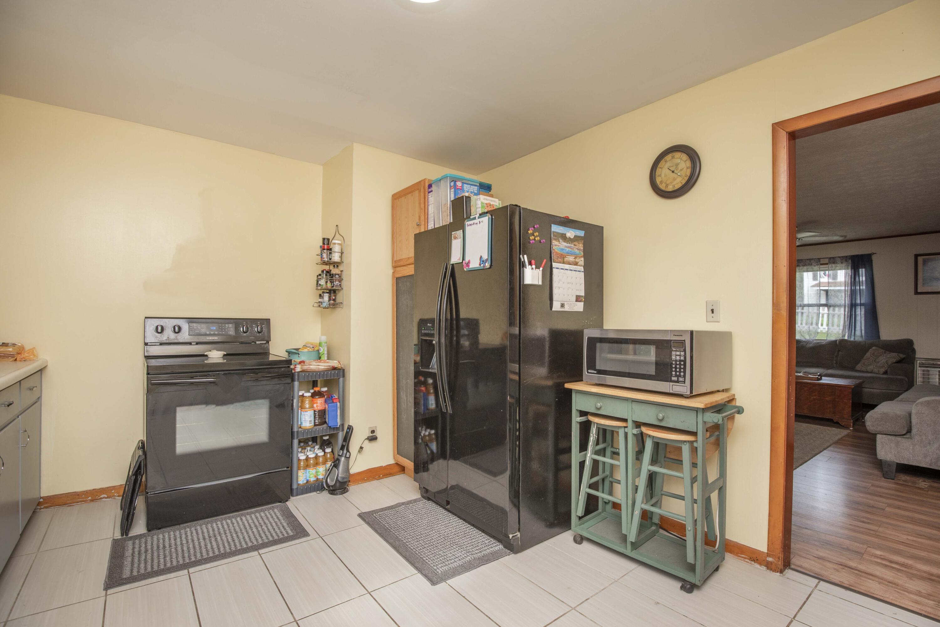 423 Eagleton Road Maryville, TN 37804 - Photo 9 of 25 kitchen 5_1