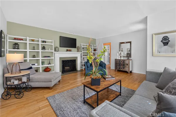 $1,549,000 | 1426 North Buena Vista Street, Burbank, CA 91505