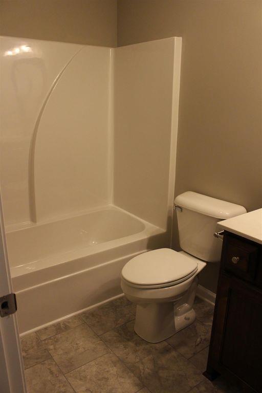 214 East 4th Avenue Springfield, TN 37172 - Photo 11 of 16 Master Bathroom