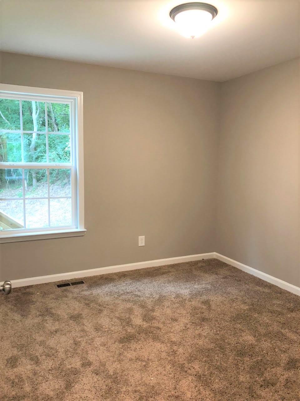214 East 4th Avenue Springfield, TN 37172 - Photo 12 of 16 Guest room 1