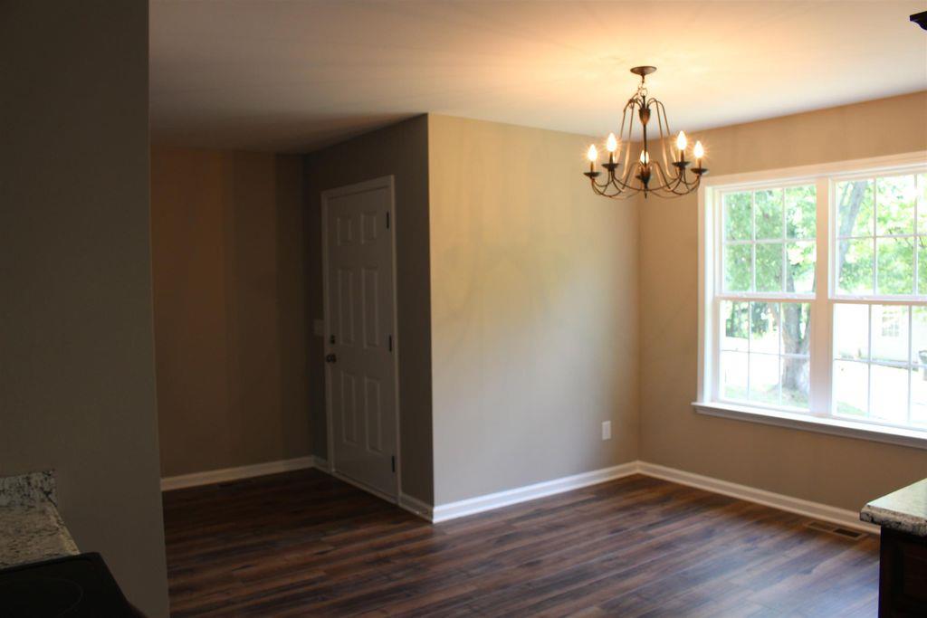 214 East 4th Avenue Springfield, TN 37172 - Photo 3 of 16 Eating area off Kitchen
