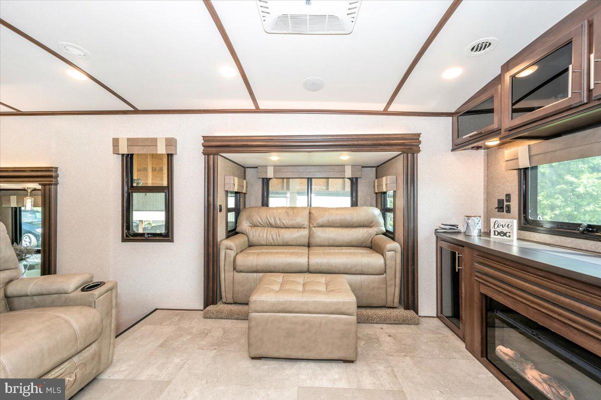 9 Boo Boo Boulevard Falling Waters, WV 25419 - Photo 8 of 72