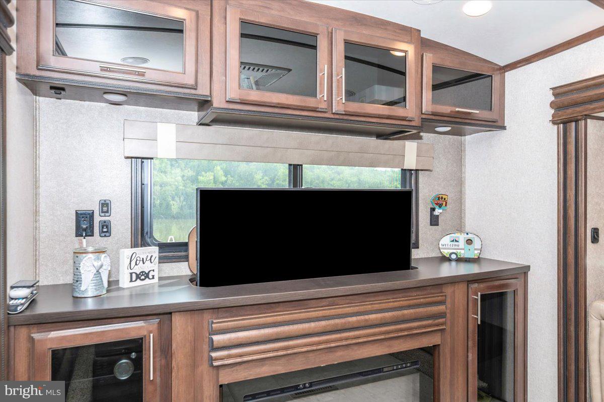 9 Boo Boo Boulevard Falling Waters, WV 25419 - Photo 10 of 72