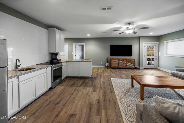 $1,415,000 | 3434 Helmsley Court, Maryville, TN 37803