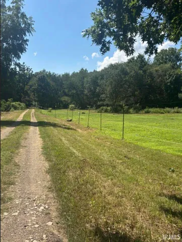 $190,000 | 7808 South 1st Line Road, La Porte, IN 46350