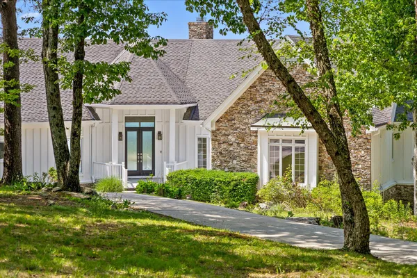 $1,200,000 | 921 Rose Marie Court, Soddy-Daisy, TN 37379