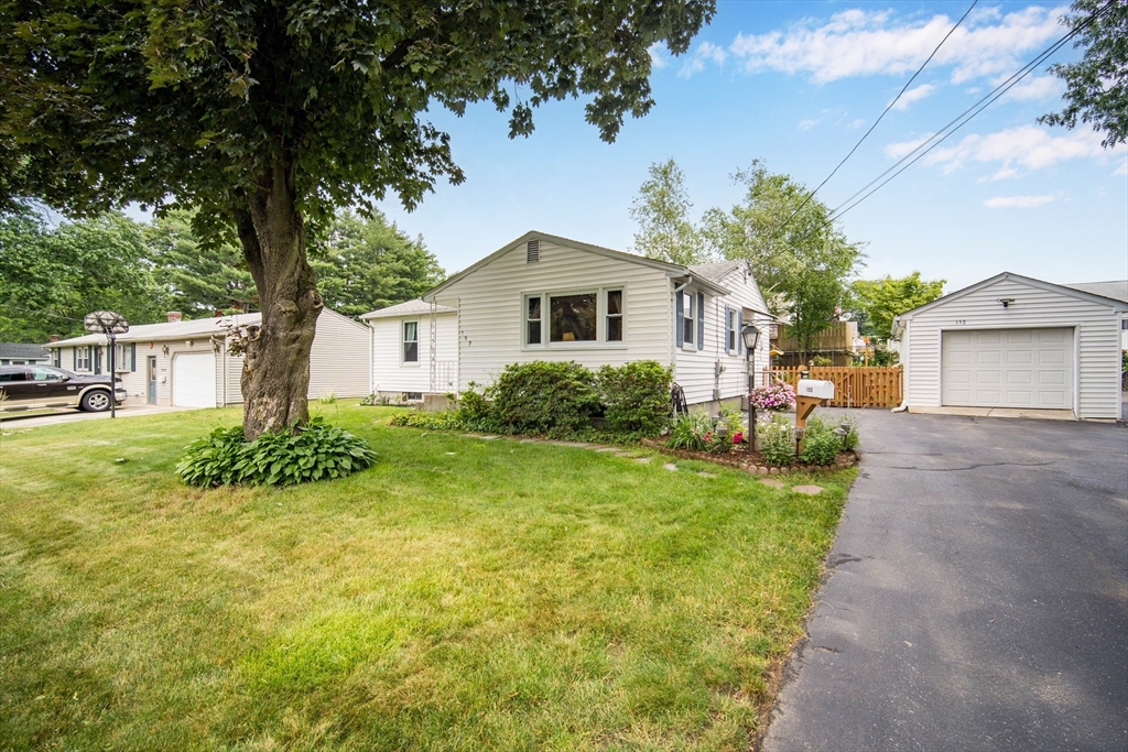 152 Silvin Road Chicopee, MA 01013 - Photo 1 of 36 Gallery Image 1