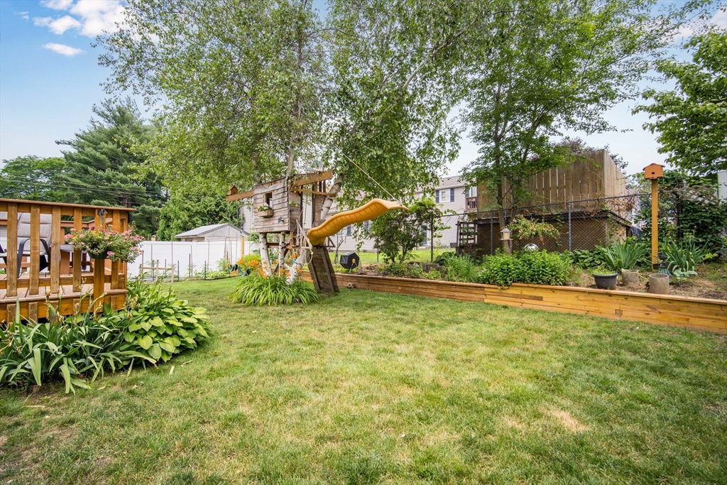 152 Silvin Road Chicopee, MA 01013 - Photo 5 of 36 Gallery Image 5
