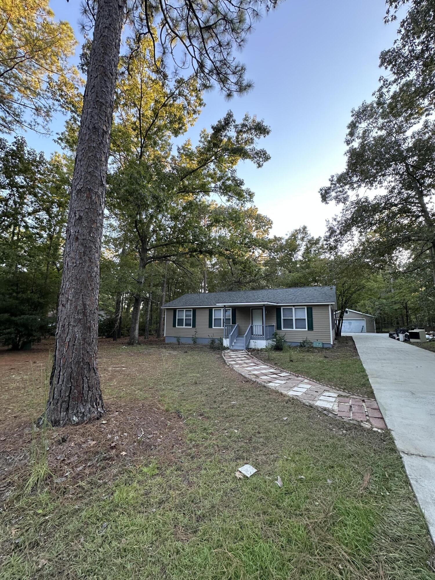 1303 Cleveland Street Elloree, SC 29047 - Photo 1 of 11 IMG_1231