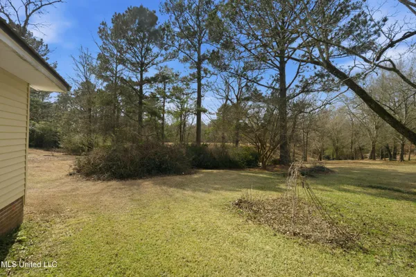 $215,000 | 1501 Eatonville Road, Hattiesburg, MS 39401