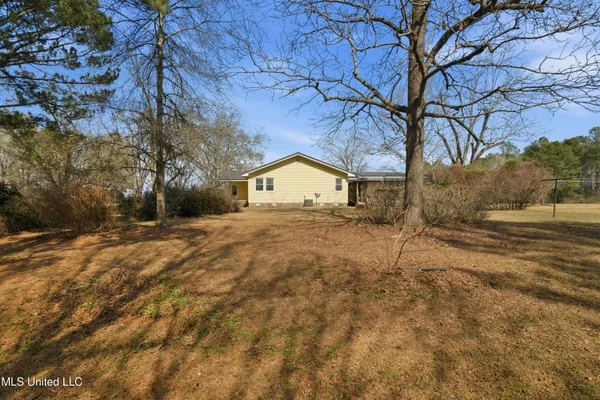 $215,000 | 1501 Eatonville Road, Hattiesburg, MS 39401