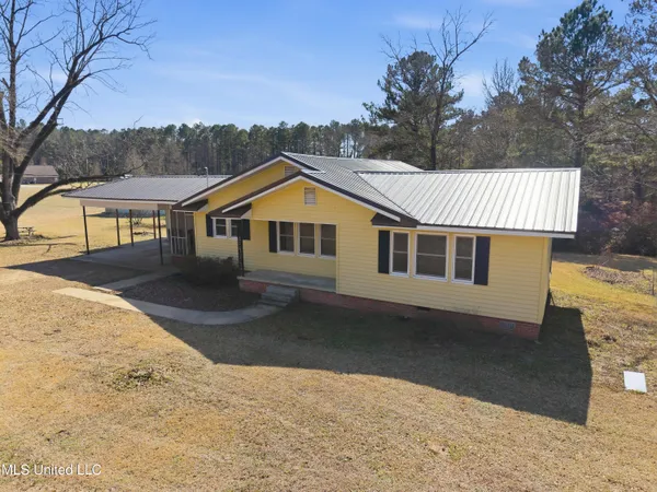$215,000 | 1501 Eatonville Road, Hattiesburg, MS 39401