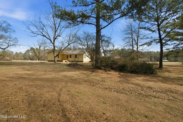 $215,000 | 1501 Eatonville Road, Hattiesburg, MS 39401