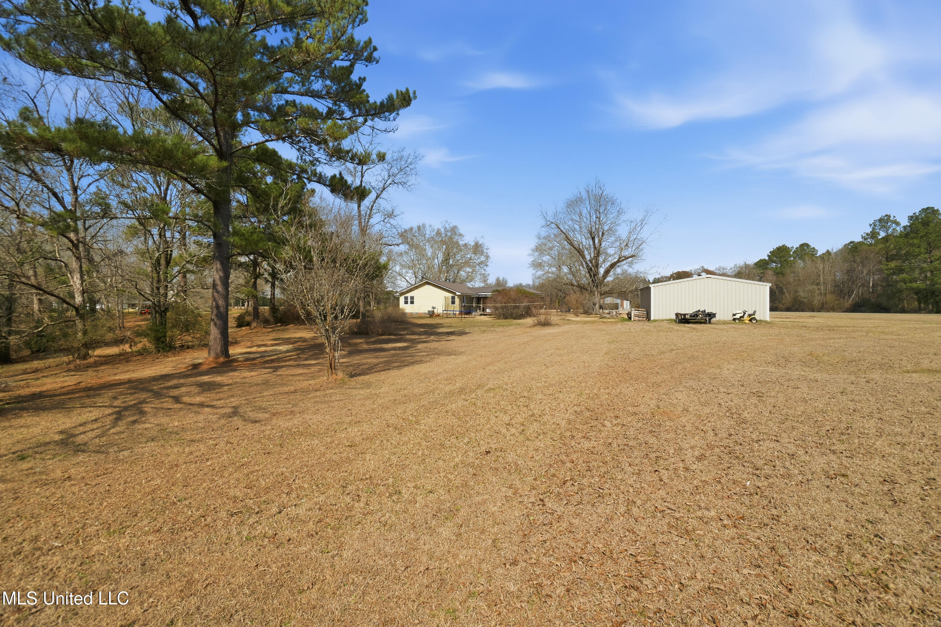 1501 Eatonville Road Hattiesburg, MS 39401 - Photo 33 of 38 1501_Eatonville_Rd-32