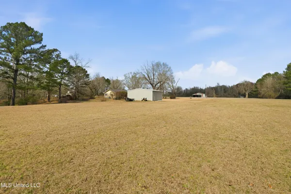 $215,000 | 1501 Eatonville Road, Hattiesburg, MS 39401